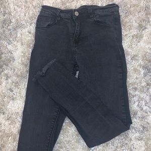 Black skinny jeans